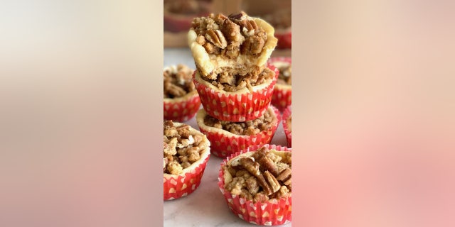 Baileys Streusel Cheesecake Cups from Quiche My Grits (Courtesy of Quiche My Grits)