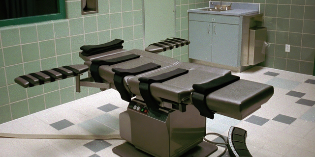 This March 22, 1995, photo, shows the interior of the execution chamber in the U.S. Penitentiary in Terre Haute, Ind. 