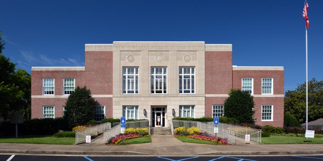 Oconee County Courthouse in Watkinsville, Georgia (BOB WESTON/iStock via Getty Images)
