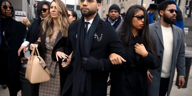 TravelGuides - CNN's Don Lemon avoids mentioning court testimony that he tipped Jussie Smollett off about police 3 CHICAGO, ILLINOIS - FEBRUARY 24: Actor Jussie Smollett leaves Leighton Criminal Courthouse on February 24, 2020 in Chicago, Illinois. Smollett pleaded not guilty to charges of disorderly conduct in a new criminal case connected to allegations he staged a hate crime on himself. (Photo by Nuccio DiNuzzo/Getty Images)