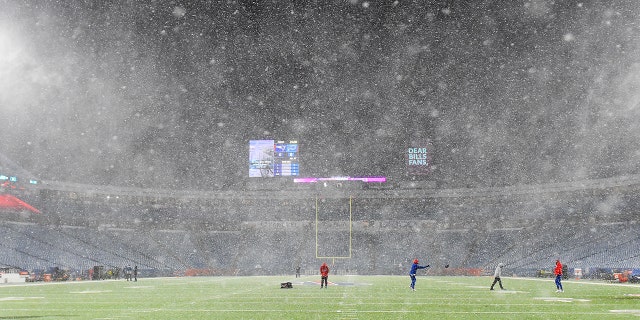 Bills, Patriots dealing with wicked wintry weather conditions | Fox News