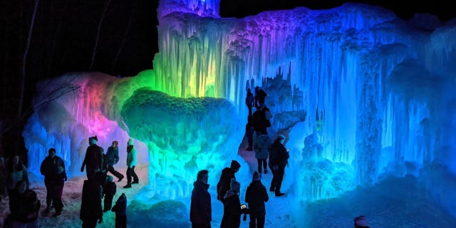 Ice Castles New Hampshire, North Woodstock, New Hampshire (White Mountains New Hampshire)