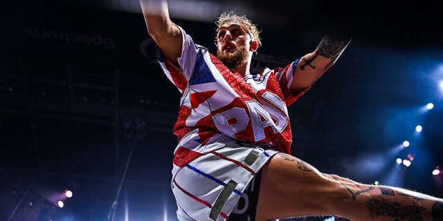 YouTube personality Jake Paul warms up before a fight against UFC Welterweight champion Tyron Woodley at the Amalie Arena in Tampa, Fla., Dec. 18, 2021.