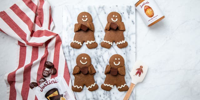 Try this ‘Maple Almond Butter Gingerbread Cookies’ by Justin’s for Christmas dessert.