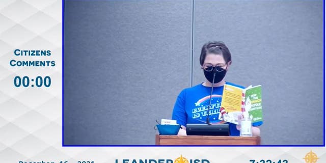 Krista Tyler speaks at a Leander ISD school board meeting.