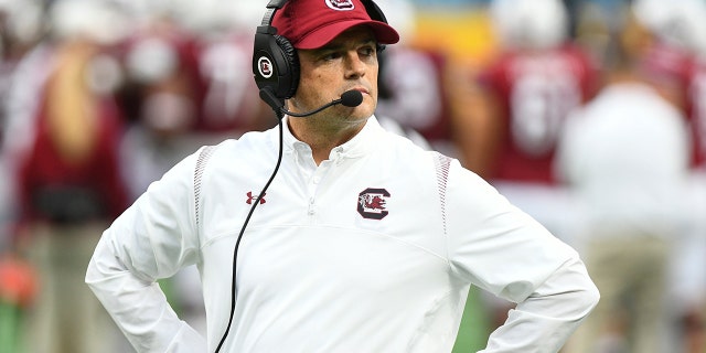 South Carolina Gamecocks head coach Shane Beamer on the sideline during the Dukes Mayo Bowl between the South Carolina Gamecocks and the North Carolina Tar Heels on December 30,2021 at Bank of America Stadium in Charlotte, NC.
