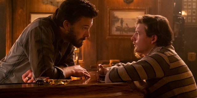 本·阿弗莱克 (剩下) received a surprise nomination for his work in Amazon's "The Tender Bar."