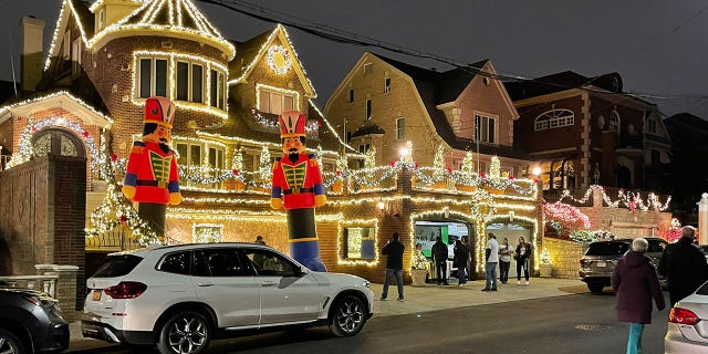 Dyker Heights Christmas Lights 2021