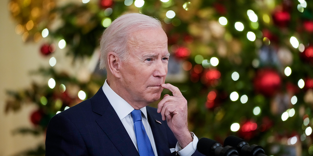 "Look, there is no federal solution. This gets solved on the state level," President Biden said Monday on a call with governors about combating the COVID-19 pandemic. 