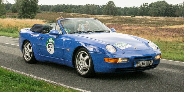 The front-engine 968 is an evolution of the 944.
