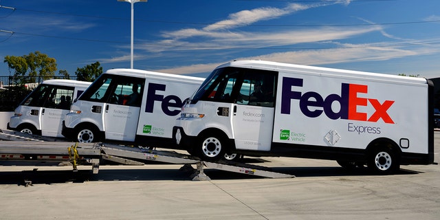 GM's first Brightdrop electric commercial vans were purchased by FedEx for use in the Los Angeles area.