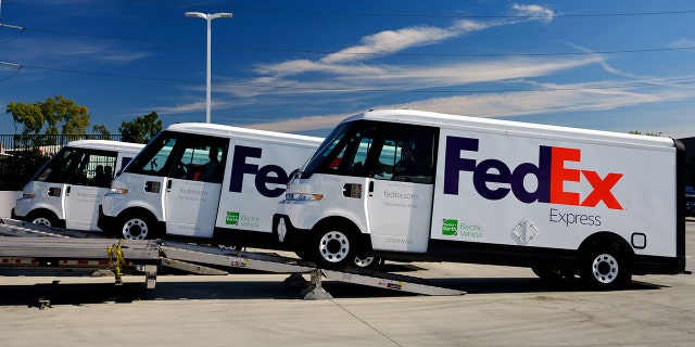 GM's first Brightdrop electric commercial vans were purchased by FedEx for use in the Los Angeles area.