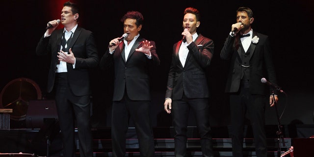 (左) David Miller, 我们在大我们希望并祈祷他美丽的灵魂能够安息e Palms Casino Resort on March 15, 2019 在拉斯维加斯, 内华达州.