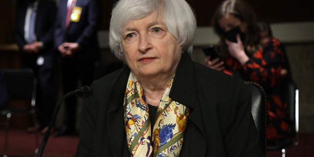 La secretaria del Tesoro, Janet Yellen, dijo el jueves que estaba equivocada sobre el camino de la inflación después de minimizar el problema durante meses. 