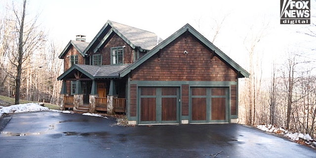 Ex-CNN producer John Griffin's $ 2 million Vermont chalet where he's accused of abusing a 9-year-old girl.