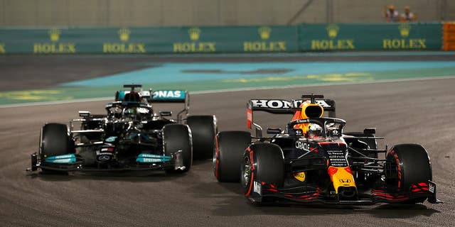 Verstappen was able to pass Hamilton thanks to his car's fresher, softer compound tires.