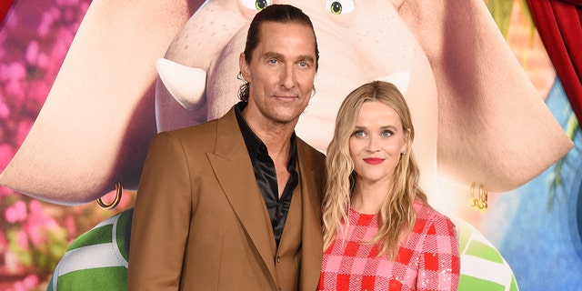 Matthew McConaughey and Reese Witherspoon.