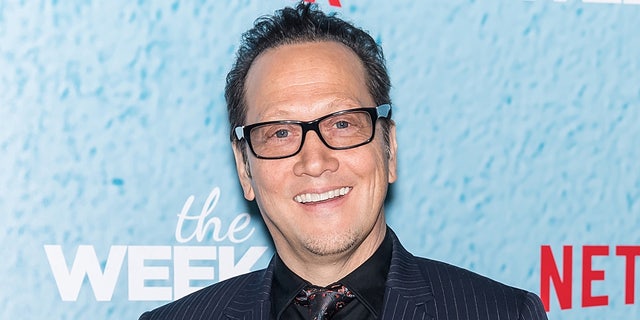 Rob Schneider had nothing but kind words for the Scottsdale Police Department after his car broke down.