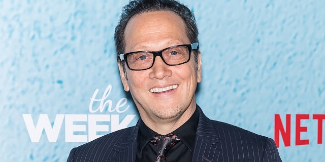 Rob Schneider had nothing but kind words for the Scottsdale Police Department after his car broke down.