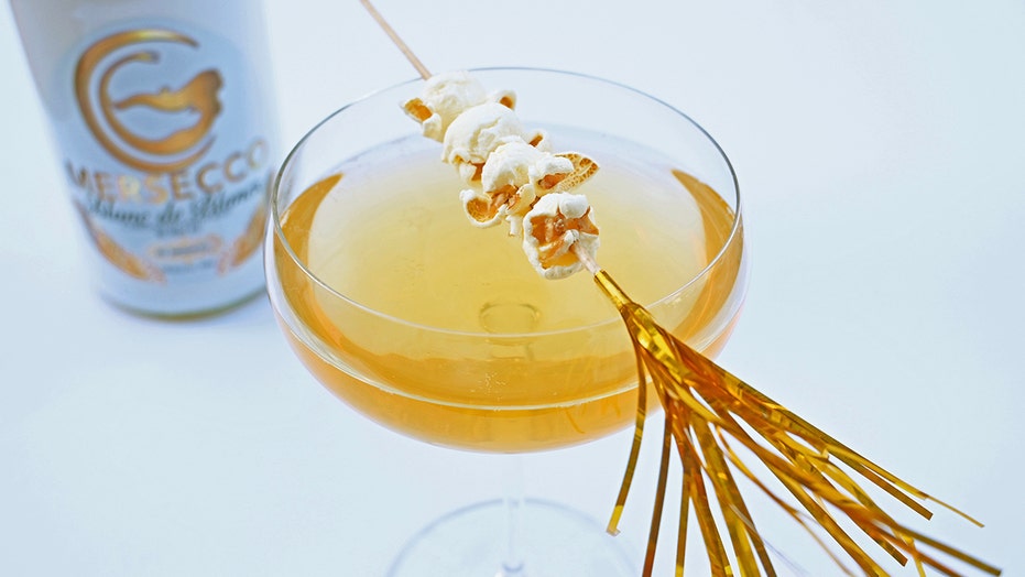 ‘24K Gold Sparkler’ cocktail is just 3 ingredients and garnished with popcorn: Try the recipe
