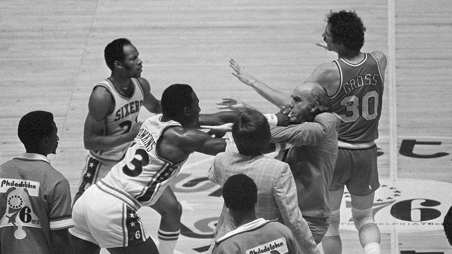 Fights, 薬物, racial tension: '70s spelled trouble for NBA