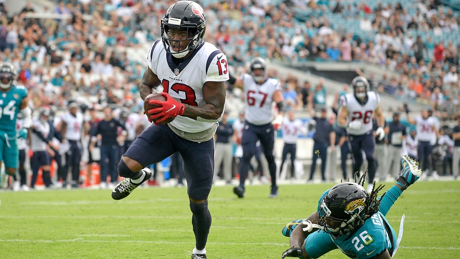 Texans end 3-game skid with victory at lowly Jaguars
