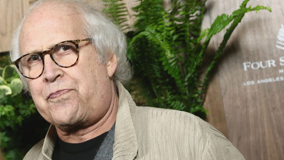Chevy Chase works fast food drive-thru in South Carolina while in town for 'Christmas Vacation' screening