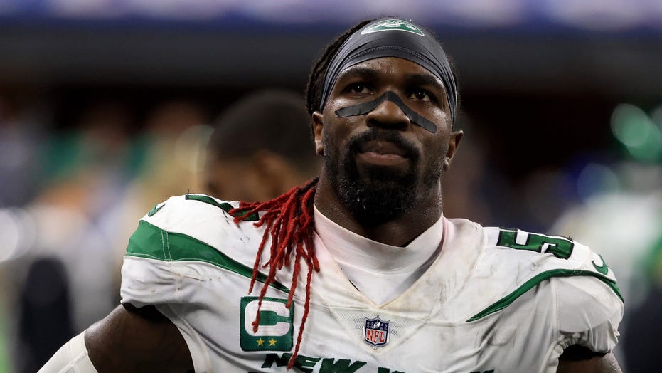 Jets’ CJ Mosley calls out Eagles after loss, demands respect for the 3-win team