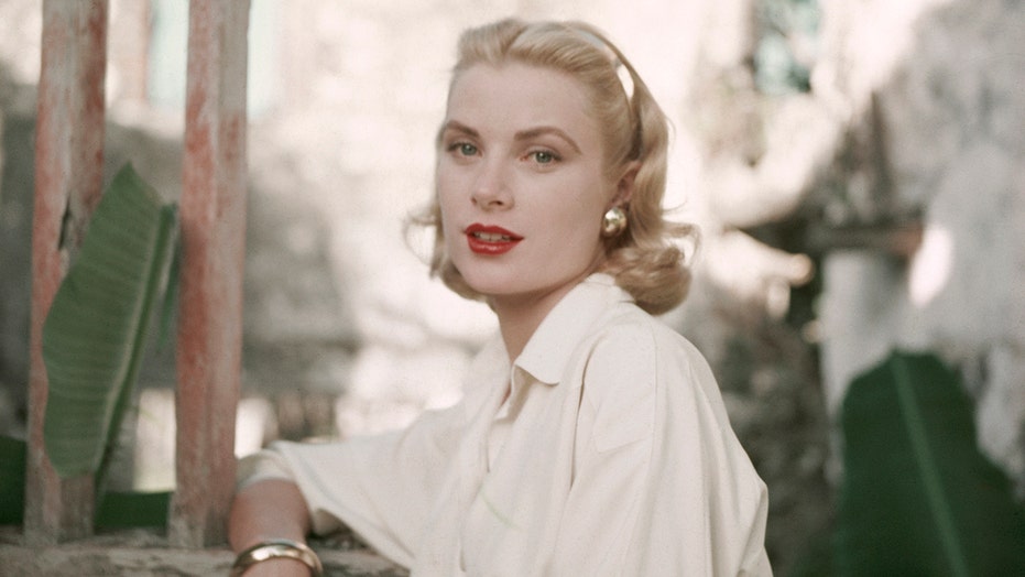 ‘50s star Grace Kelly found it ‘hard’ to leave Hollywood after marrying Prince Rainier of Monaco, author says