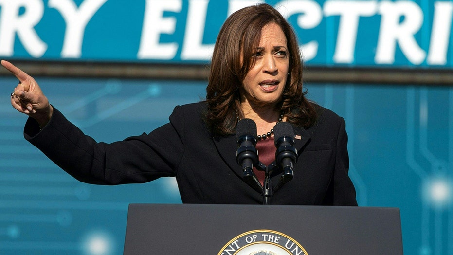 Harris tests negative for COVID for second time after close contact with WH staffer