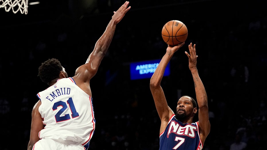 Kevin Durant, Kyrie Irving make 9 Nets in health and safety protocols