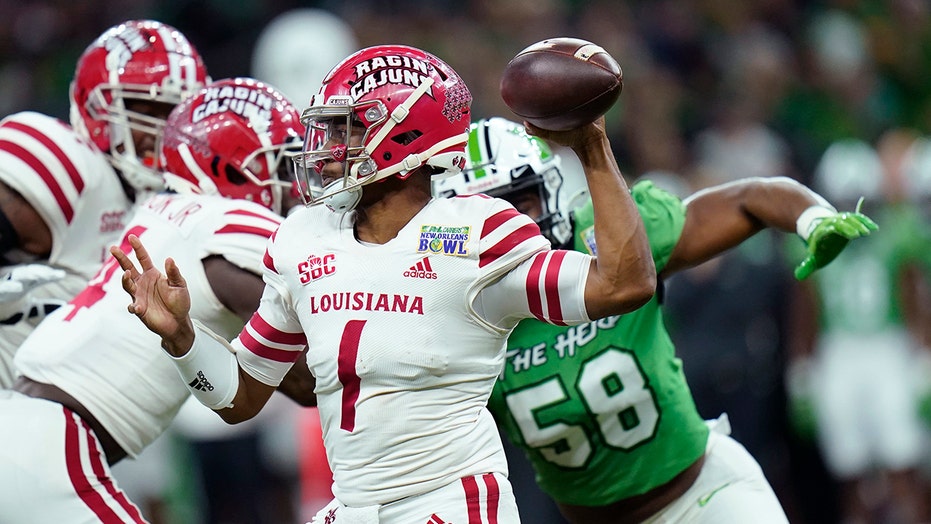Levi Lewis leads No. 16 Louisiana New Orleans Bowl win over Marshall
