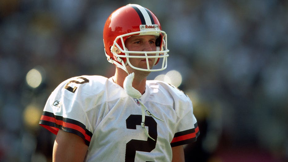 Tim Couch embraces idea of filling in as Browns quarterback while team deals with COVID
