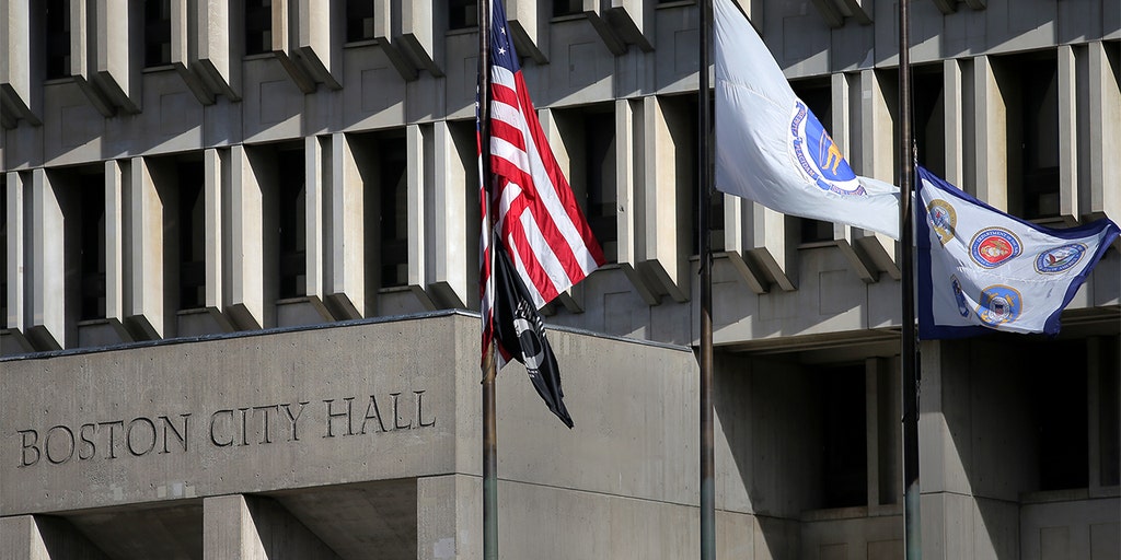 Massachusetts man bite police officer at Boston City Hall on Friday morning. - Vimarsana News