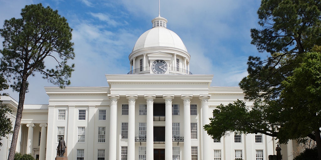 Alabama lawmakers advance bill letting inmates speak at parole hearings - Vimarsana News