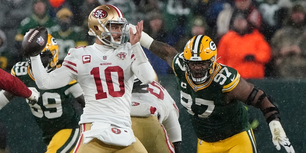 Green Bay Packers vs San Francisco 49ers NFL Football Photos, Matt Ludtke