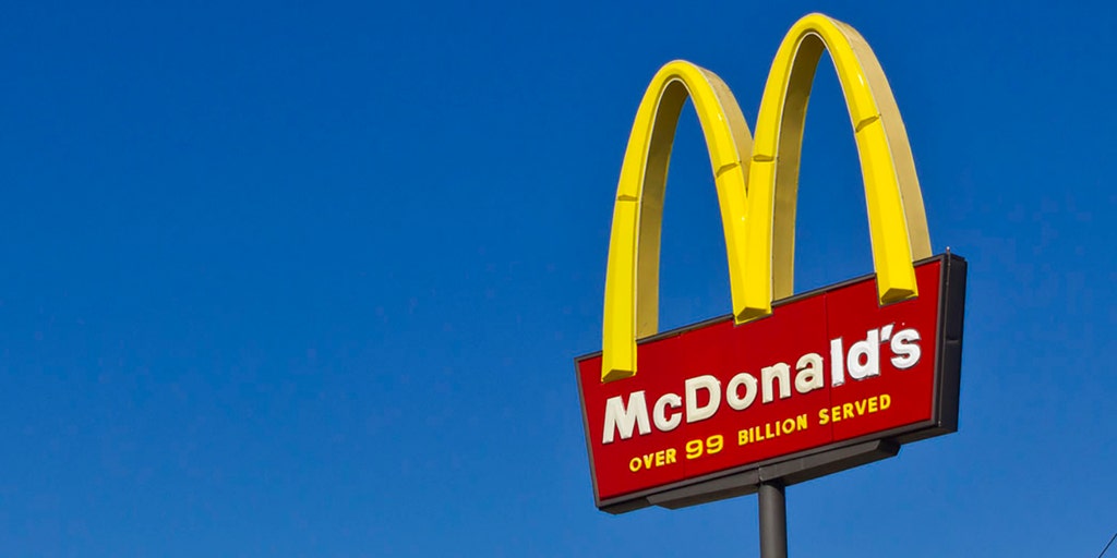 McDonald's evolution, from drive-in to global fast-food icon - Vimarsana News