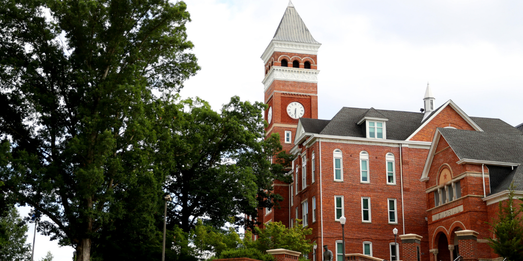 South Carolina university admissions counselor says Republican applicants are part of an 'oppressive group' - Vimarsana News