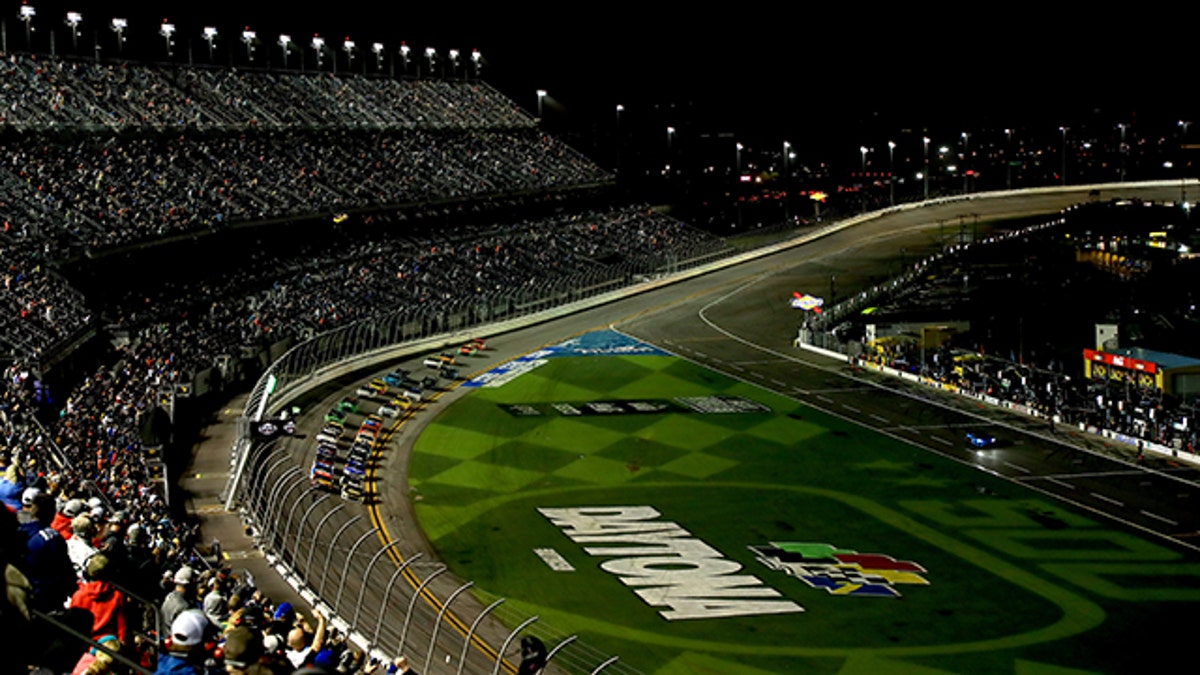 NASCARs Daytona 500 is sold out with over 101,000 fans expected Fox News