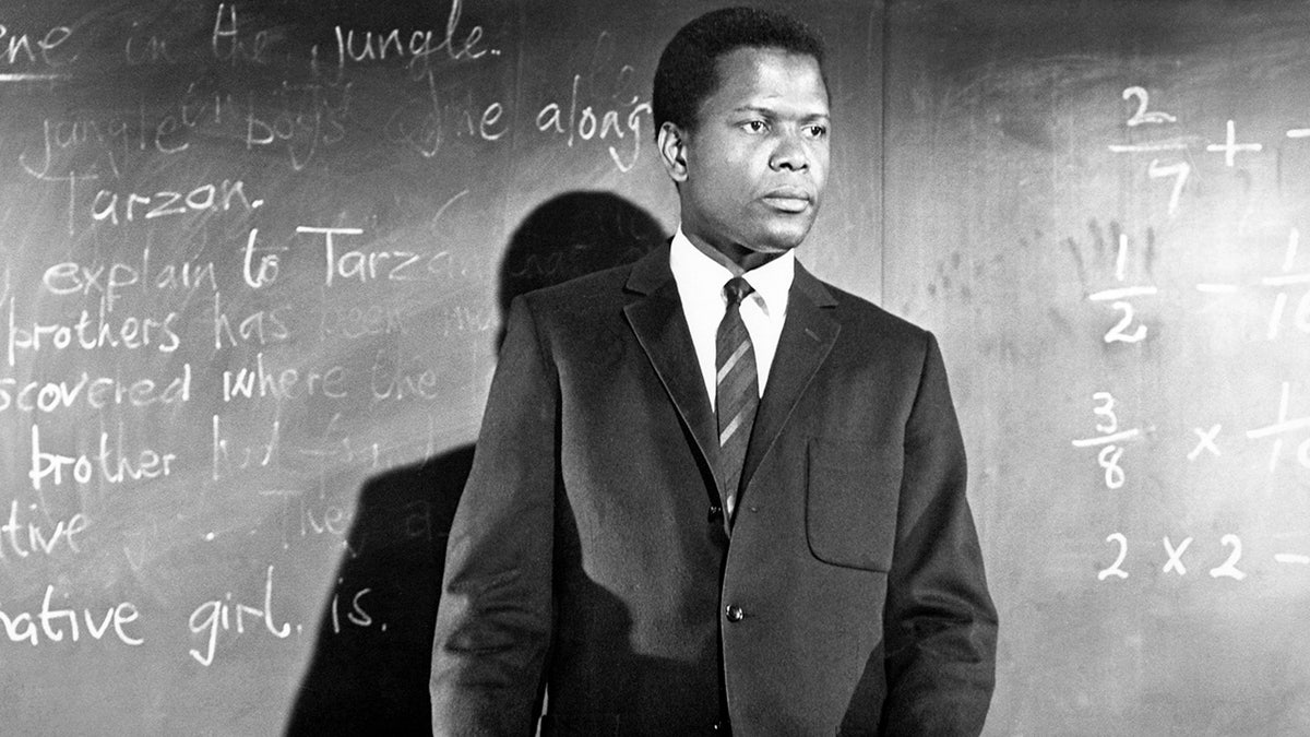 Sidney Poitier's 'To Sir, with Love' co-star Lulu mourns late actor: 'There's a great sadness with his loss'