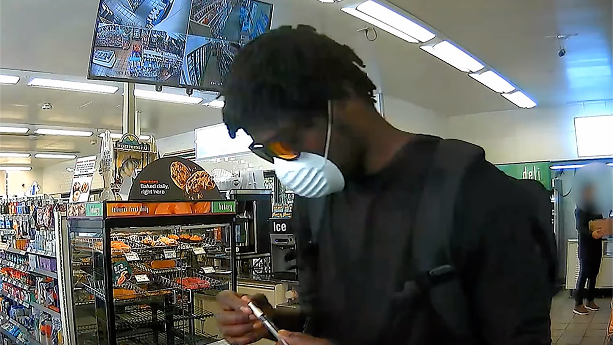 Breanna Kupfer suspect Shawn Laval Smith seen on surveillance video at a 7-Eleven 30 minutes after the slaying.