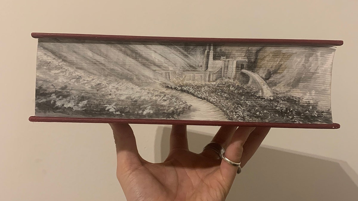 Jackson has painted on the edges of copies of literary classics such as the "Harry Potter" series, "The Lord of the Rings" trilogy and the "Dune" trilogy.
