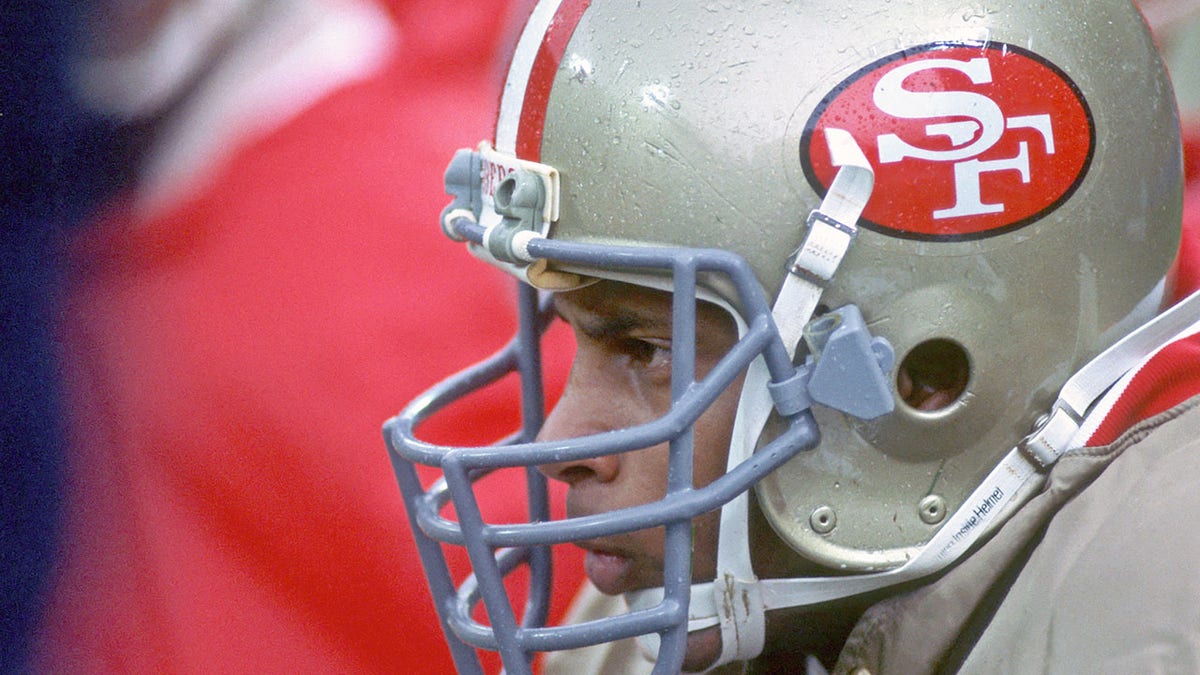 49ers safety Ronnie Lott photo gallery