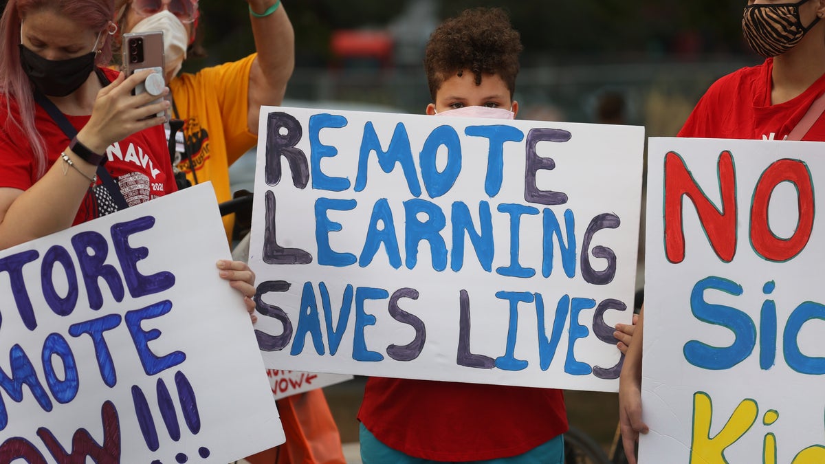Chicago Public School teachers protest return to remote learning