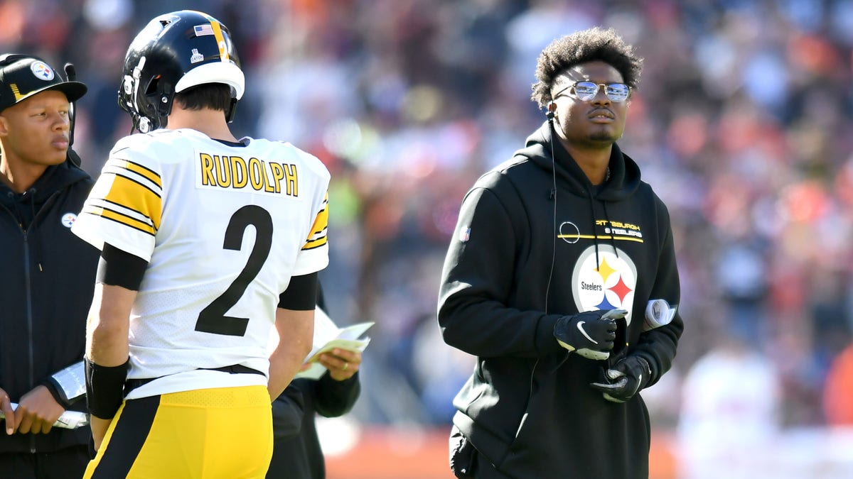 Dwayne Haskins #3 of the Pittsburgh Steelers looks on from the sidelines during the first half against the Cleveland Browns at FirstEnergy Stadium on October 31, 2021 in Cleveland, Ohio.