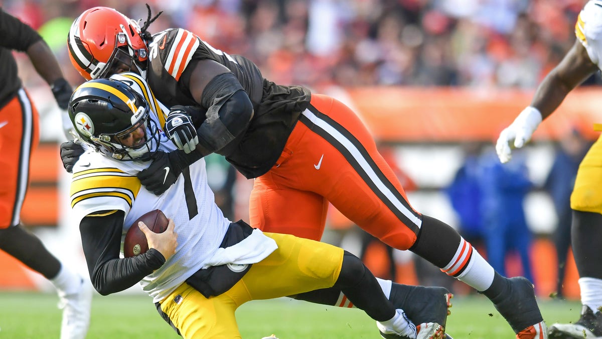 Malik McDowell: Cleveland Browns player arrested on charges of