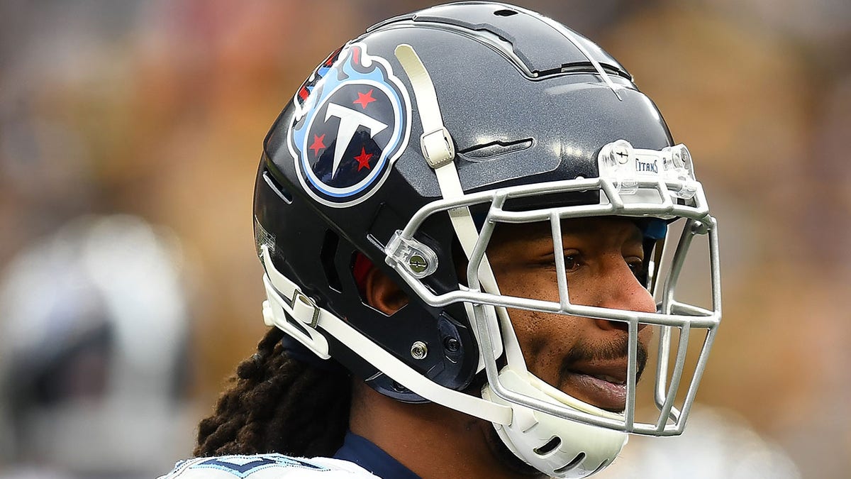 Bud Dupree #48 of the Tennessee Titans in action during the game against the Pittsburgh Steelers at Heinz Field on Dec. 19, 2021 in Pittsburgh, Pennsylvania.