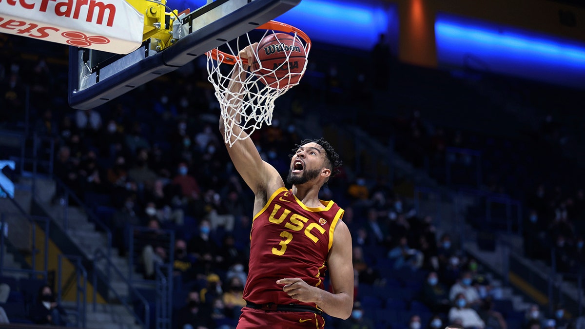 Southern California forward Isaiah Mobley shoots against California during the first half of an NCAA college basketball game in Berkeley, Calif., Thursday, Jan. 6, 2022.