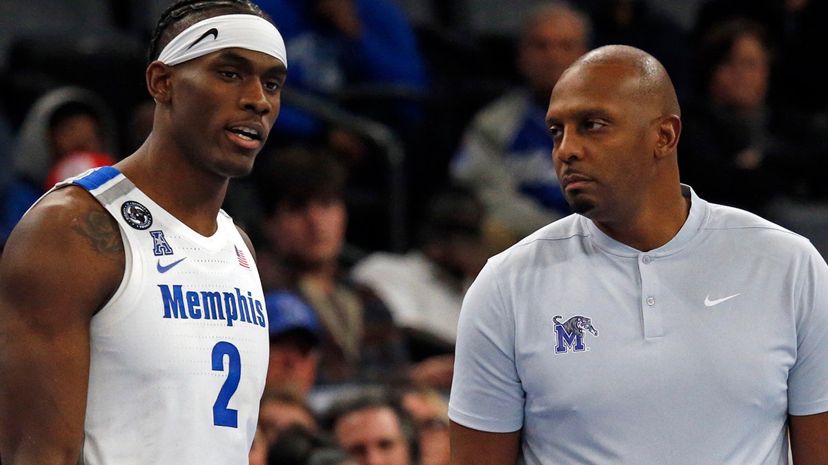 Penny Hardaway Explodes After Memphis Loss, 'Stop Asking Me Stupid F***ing  Questions