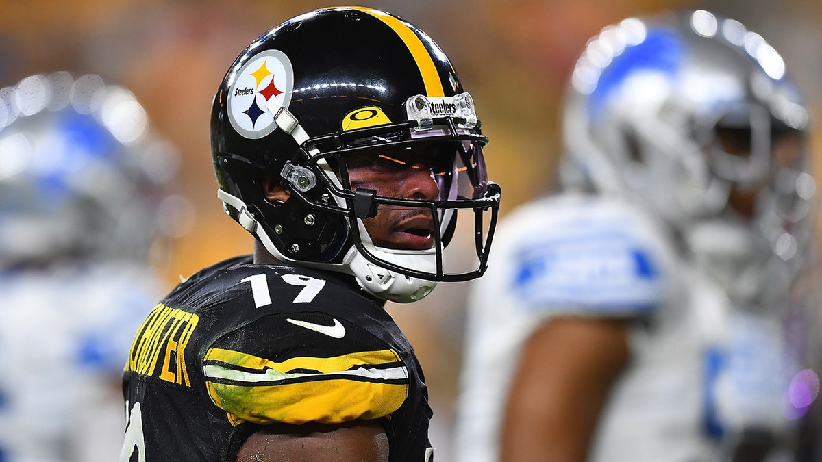 JuJu Smith-Schuster #19 of the Pittsburgh Steelers in action during the game against the Detroit Lions at Heinz Field on August 21, 2021 in Pittsburgh, Pennsylvania.